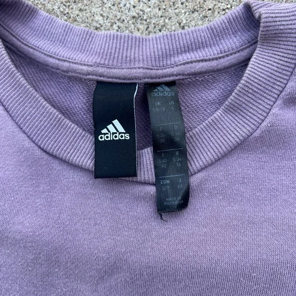 Adidas Sweater Women Size Small Purple Pullover Crewneck Sweatshirt Side Slit - Picture 7 of 8